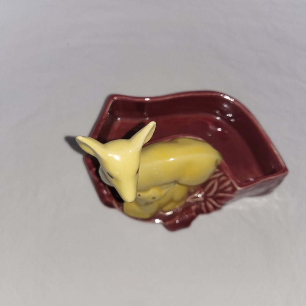 Shawnee Deer & Fawn Planter, Vintage 1950s - Picture 2 of 4